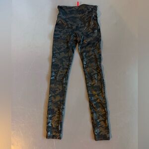 SPANX Camouflage Leggings